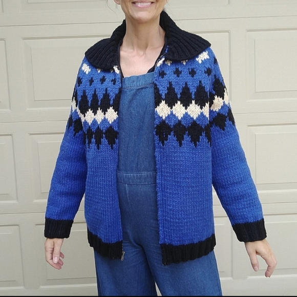 vintage cowichan style CHUNKY CARDIGAN sweater (G11) - Picture 3 of 10